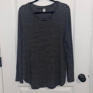 XL Old Navy long sleeve stripe tee